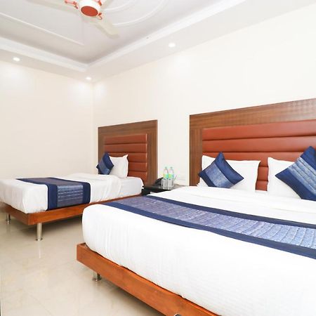 Hotel Belwood Suites - Near New Delhi Airport المظهر الخارجي الصورة