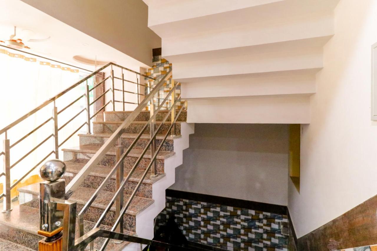 Hotel Belwood Suites - Near New Delhi Airport المظهر الخارجي الصورة