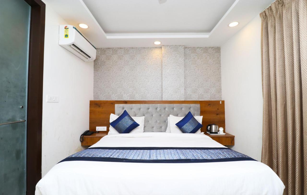 Hotel Belwood Suites - Near New Delhi Airport المظهر الخارجي الصورة