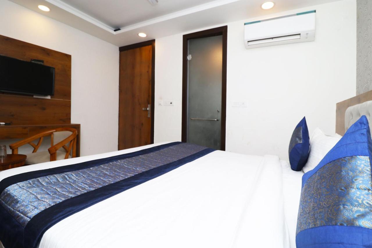 Hotel Belwood Suites - Near New Delhi Airport المظهر الخارجي الصورة